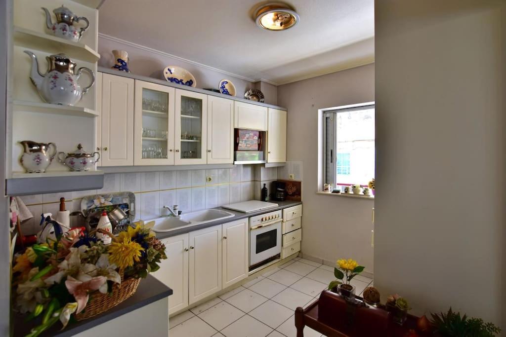 Kostas' House Luxury Near Center Apartment Volos